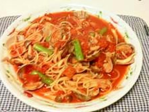 アサリとアスパラガスのトマトスパゲティ